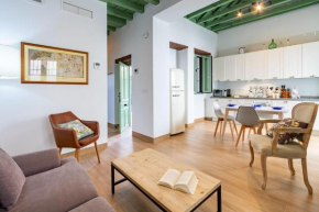 Charming apartment in La Alameda (Sevilla City Center), Seville